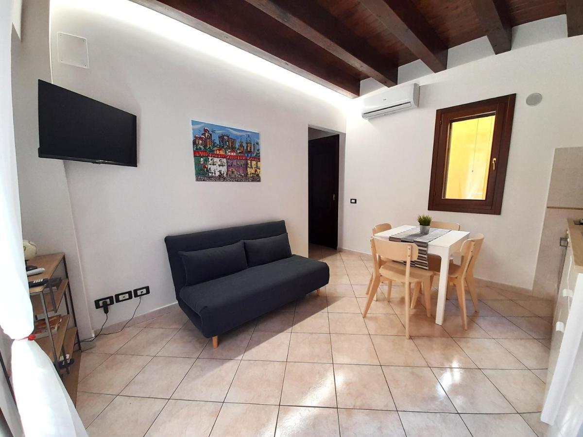 I Vicini Del Re Holiday Home 팔레르모 외부 사진